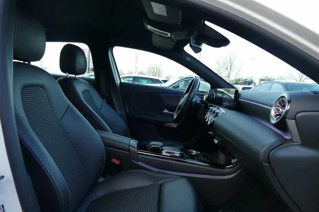 Mercedes-Benz A-Class Progressive LED Navi Sitzheizung Tempomat 04/2019-photo-25