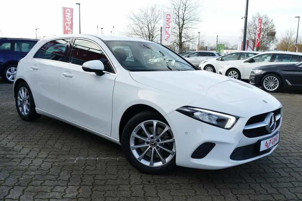 Mercedes-Benz A-Class Progressive LED Navi Sitzheizung Tempomat 04/2019-photo-5