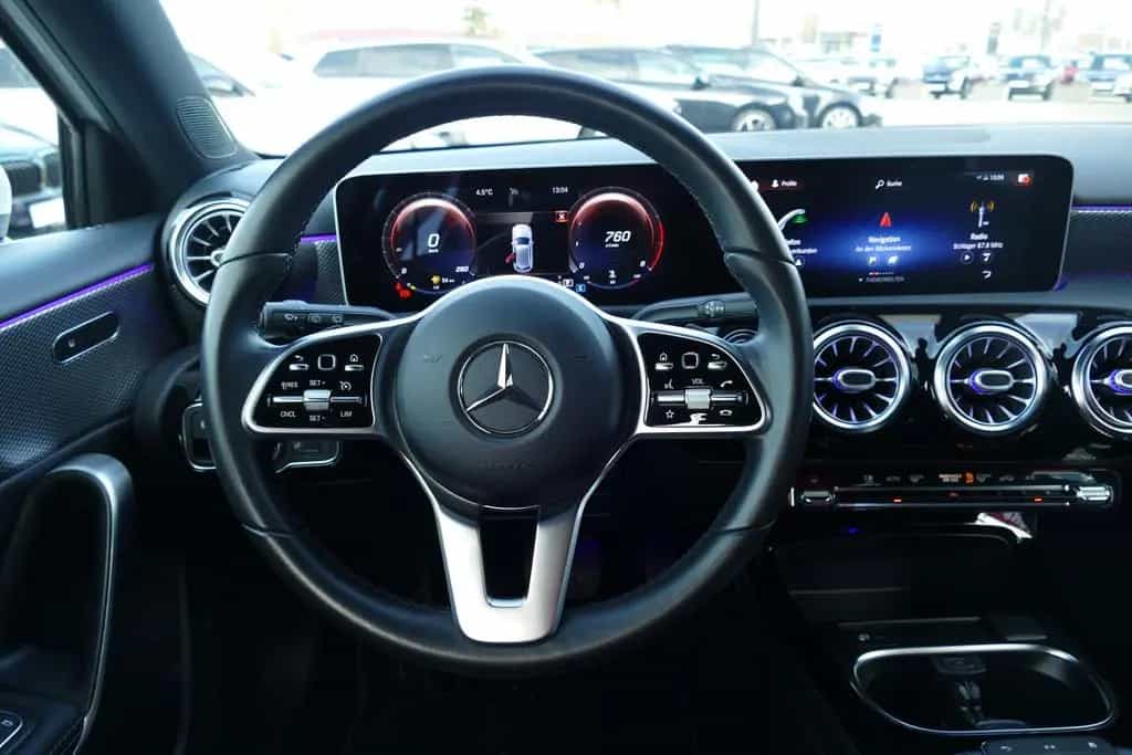 Mercedes-Benz A-Class Progressive LED Navi Sitzheizung Tempomat 04/2019-photo-8