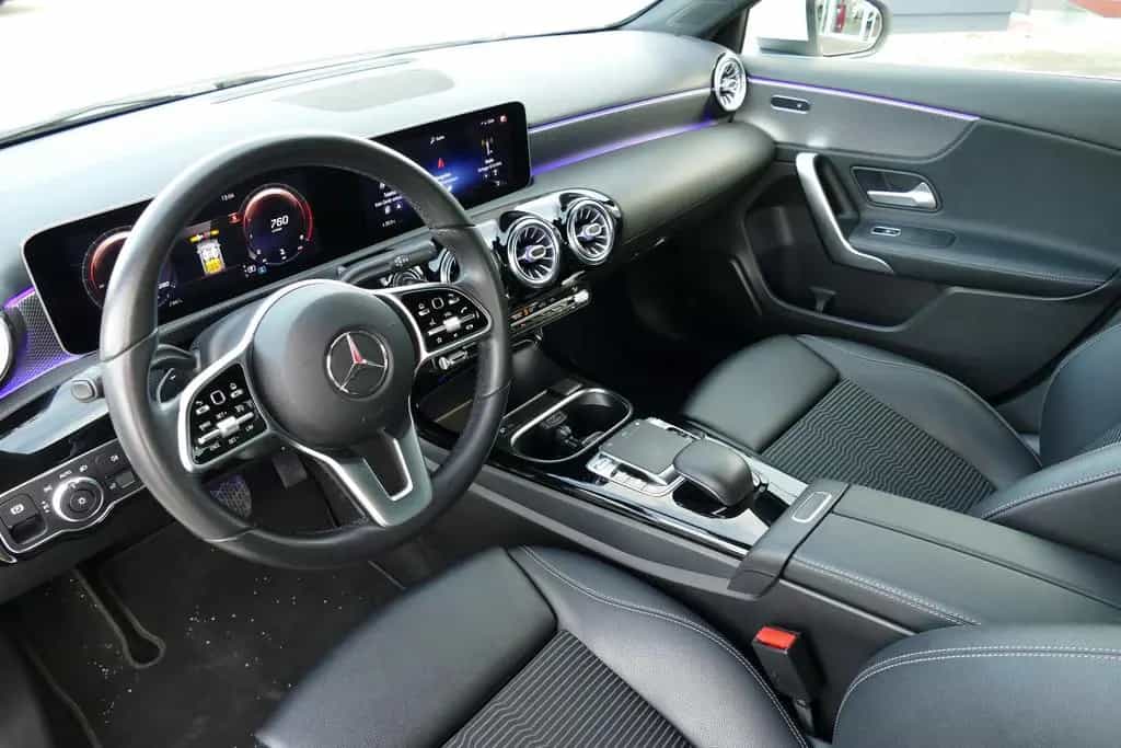 Mercedes-Benz A-Class Progressive LED Navi Sitzheizung Tempomat 04/2019-photo-9