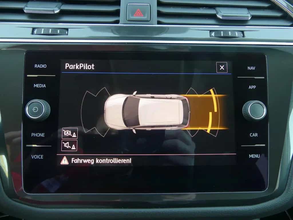 Volkswagen Tiguan Allspace 2.0 Highline 4Motion LED Navi 02/2018-photo-12