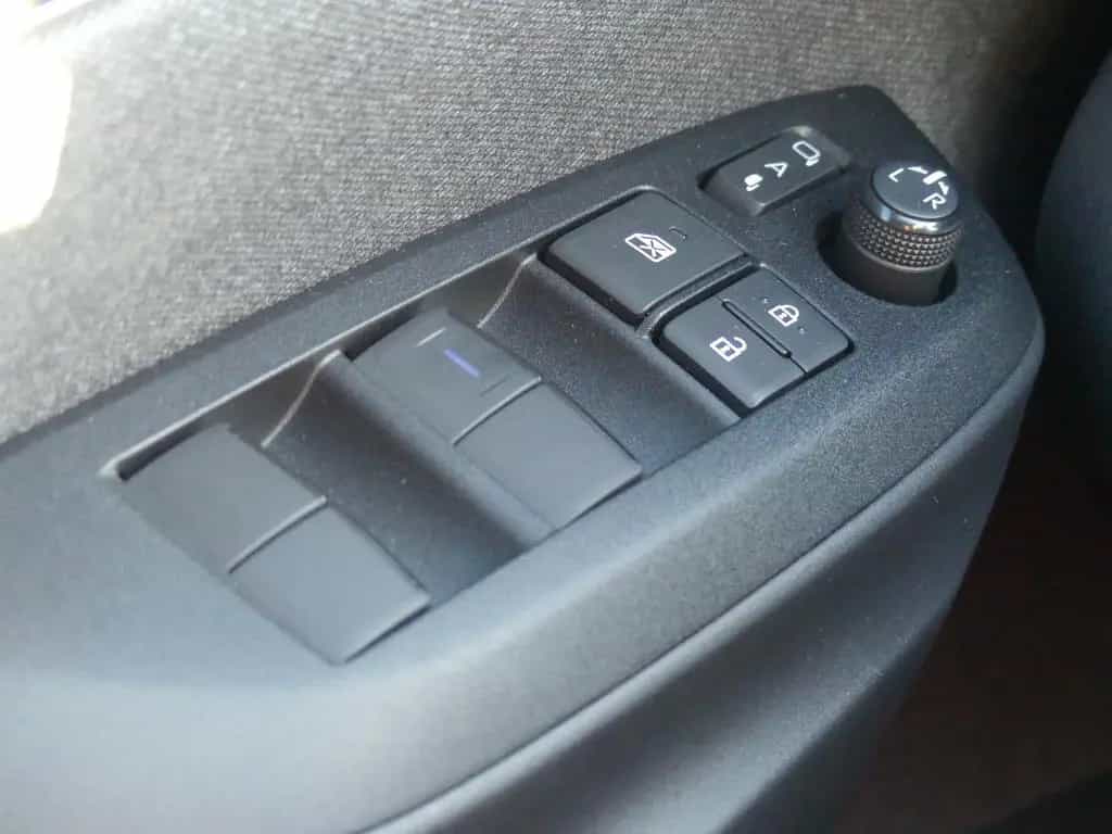 Toyota Yaris 1.5 Style LED Navi Totwinkel DAB Head-Up 02/2021-photo-22