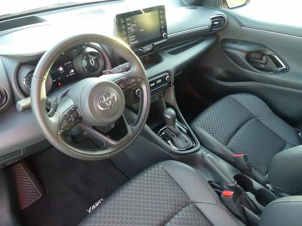 Toyota Yaris 1.5 Style LED Navi Totwinkel DAB Head-Up 02/2021-photo-7