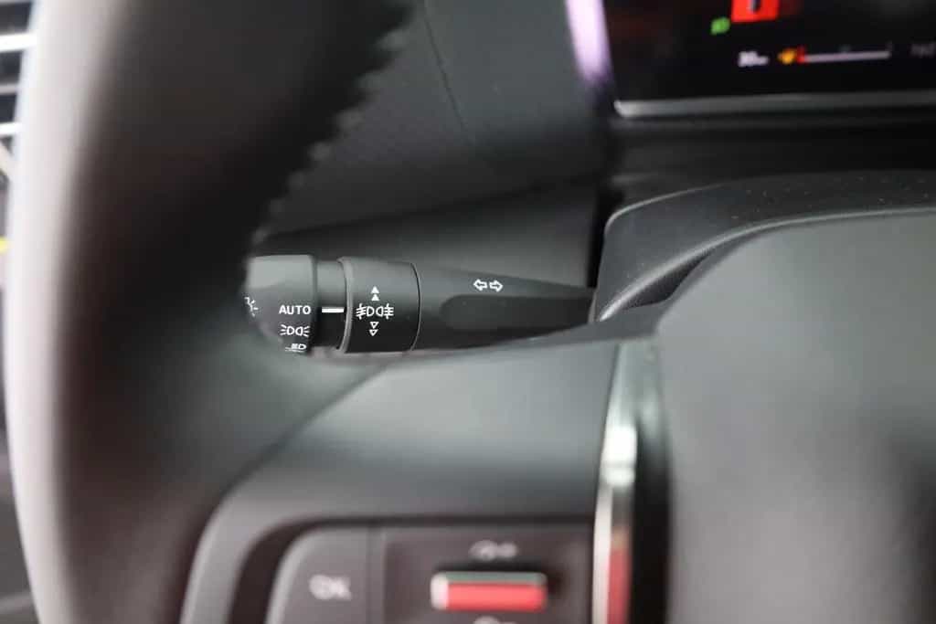 Citroën C4 PureTech 130 LED Navi Pano 360° 05/2024-photo-19