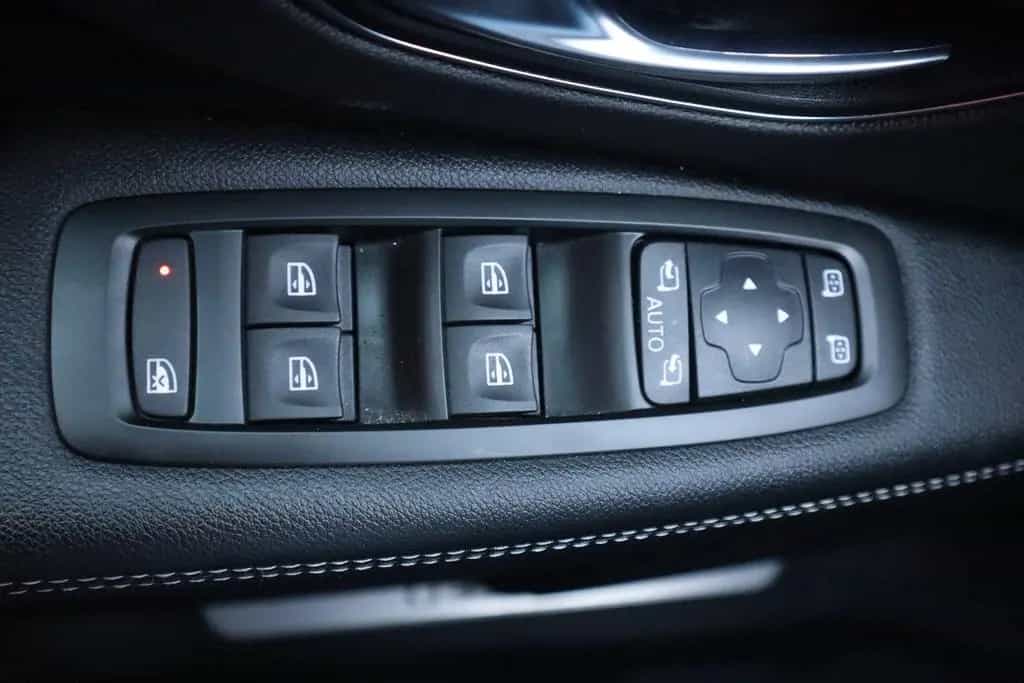 Renault Scenic 1.3 TCe 140 Limited Navi Sitzheizung Kame 08/2018-photo-17