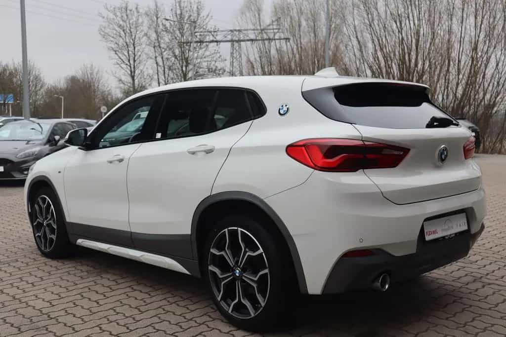 BMW X2 sDrive 18i M Sport LED Navi Kamera Tempomat 04/2019-photo-2