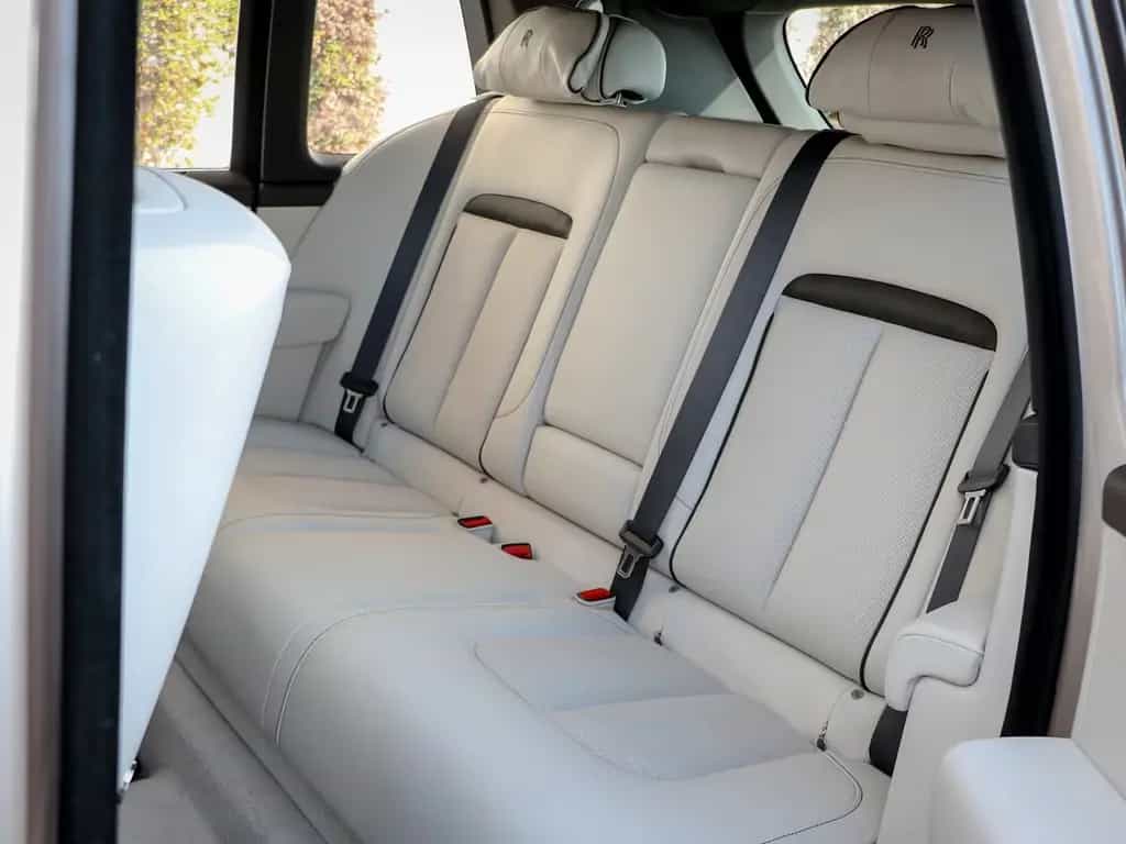 Rolls-Royce Cullinan 11/2023-photo-14