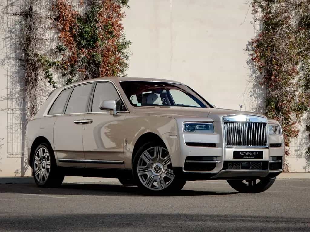 Rolls-Royce Cullinan 11/2023-photo-3