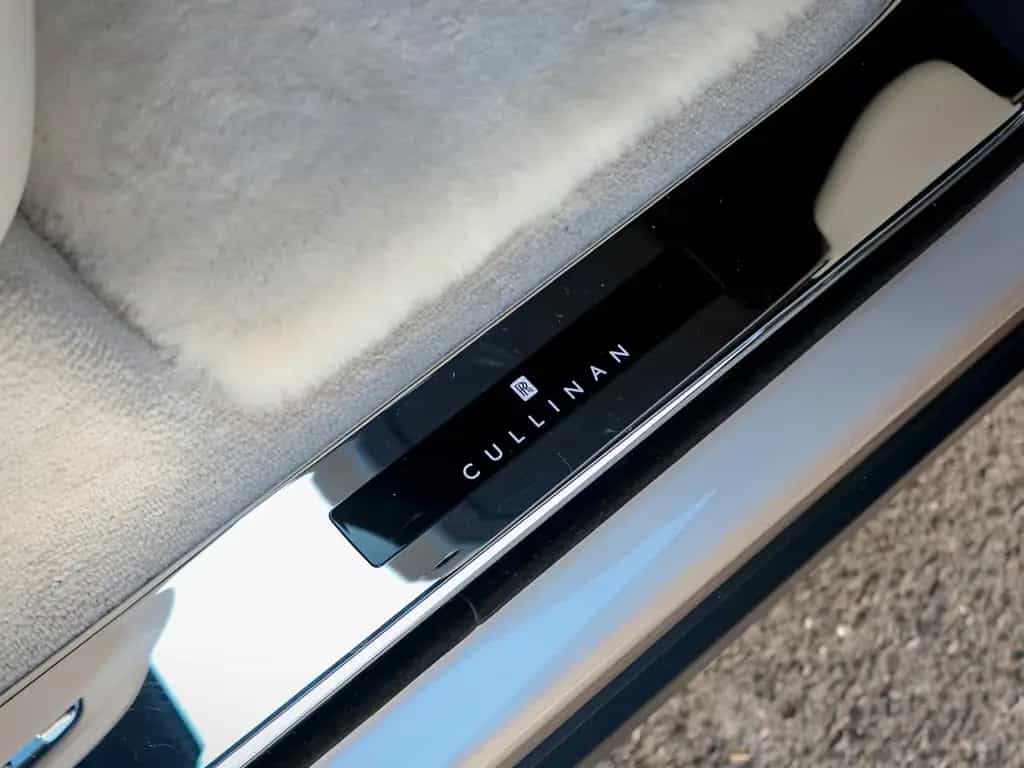Rolls-Royce Cullinan 11/2023-photo-38