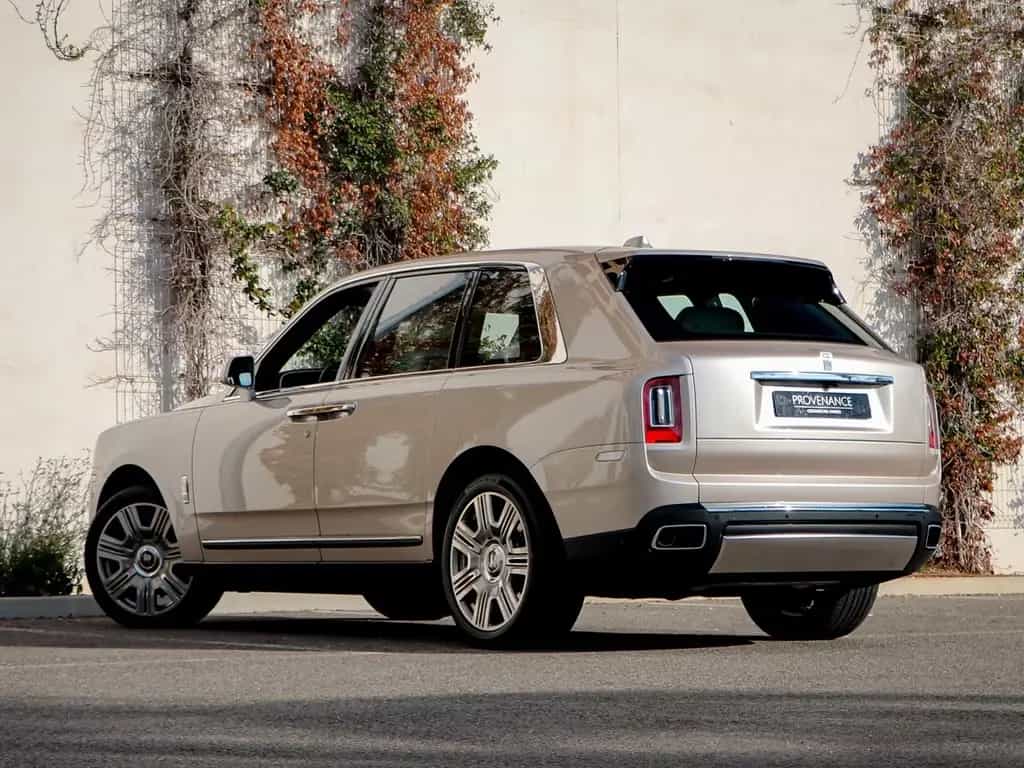 Rolls-Royce Cullinan 11/2023-photo-7