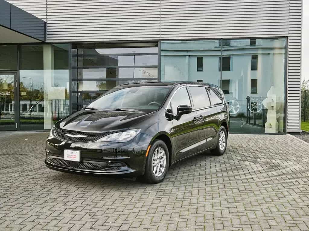 Chrysler Other Pacifica / Grand Caravan null-photo-0
