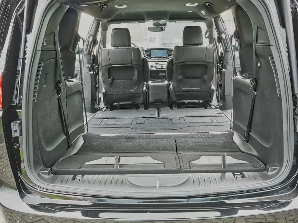 Chrysler Other Pacifica / Grand Caravan null-photo-25
