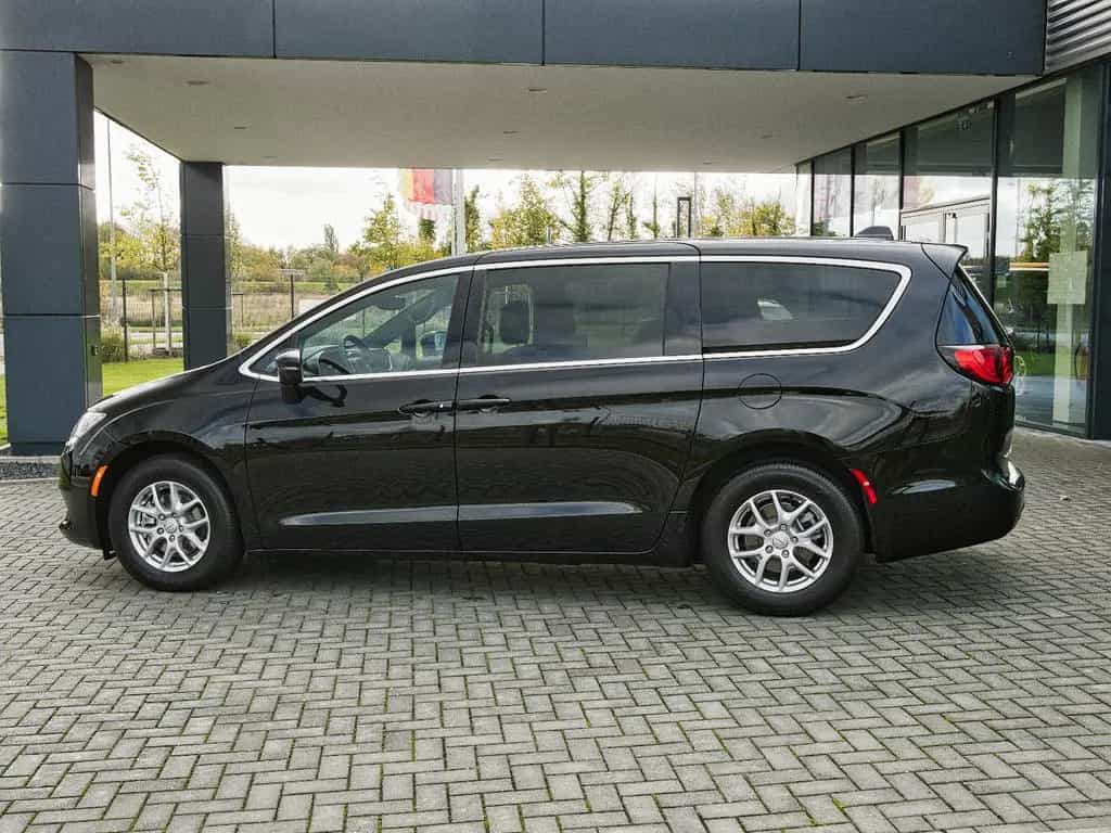 Chrysler Other Pacifica / Grand Caravan null-photo-3