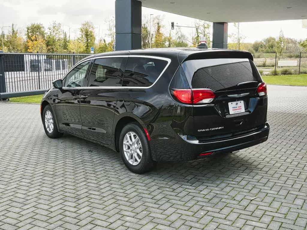 Chrysler Other Pacifica / Grand Caravan null-photo-4