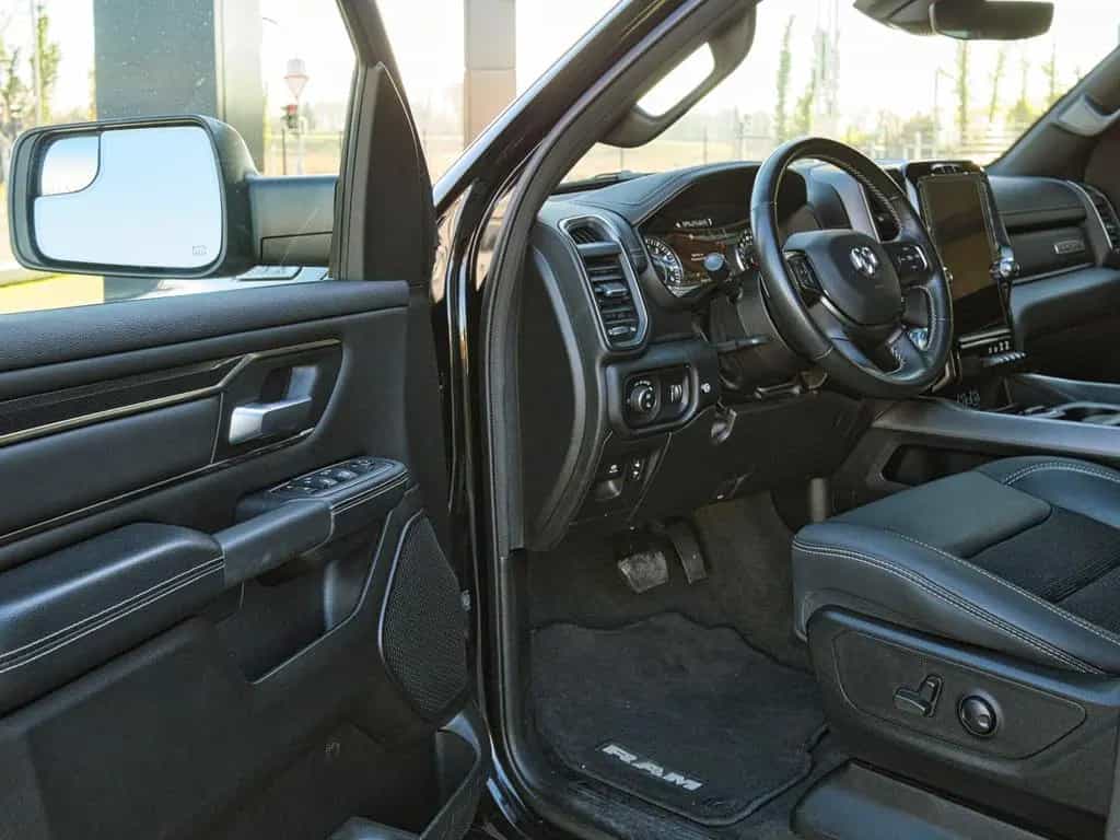 Dodge RAM 1500 Big Horn, Crew Cab AWD 07/2022-photo-17