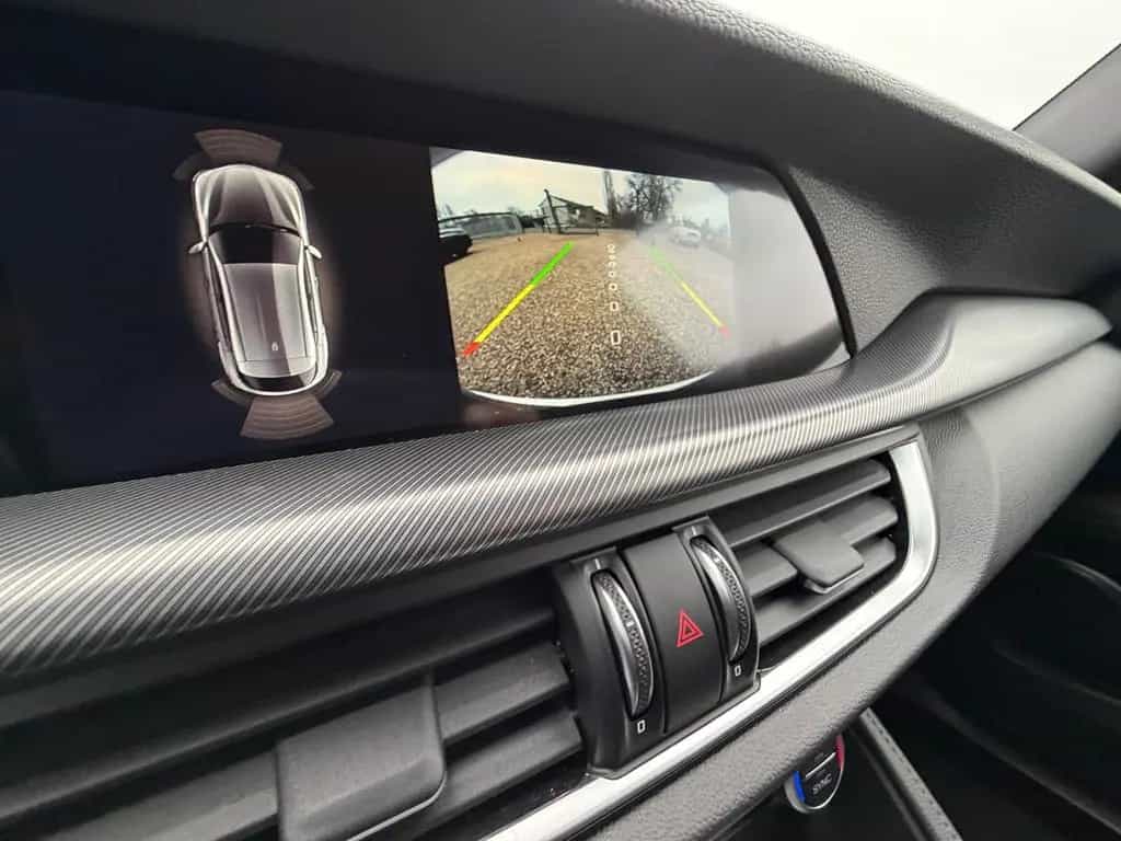 Alfa Romeo Stelvio Veloce Q4 1 Hand,Leder,Kamera,Garantie 10/2021-photo-21