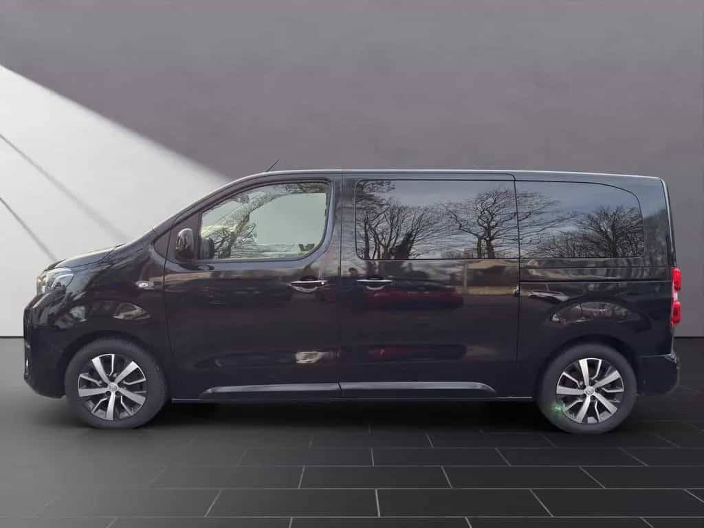 Toyota Proace (Verso) Proace Verso 2.0 L1 Executive Standh. 03/2023-photo-1