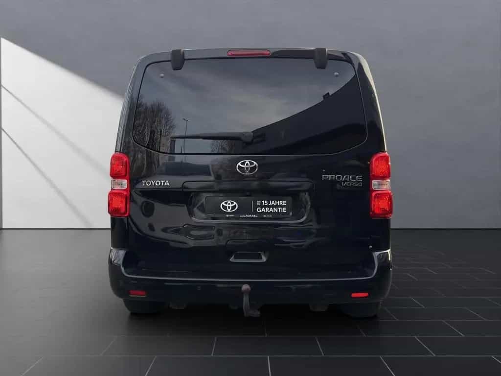 Toyota Proace (Verso) Proace Verso 2.0 L1 Executive Standh. 03/2023-photo-3
