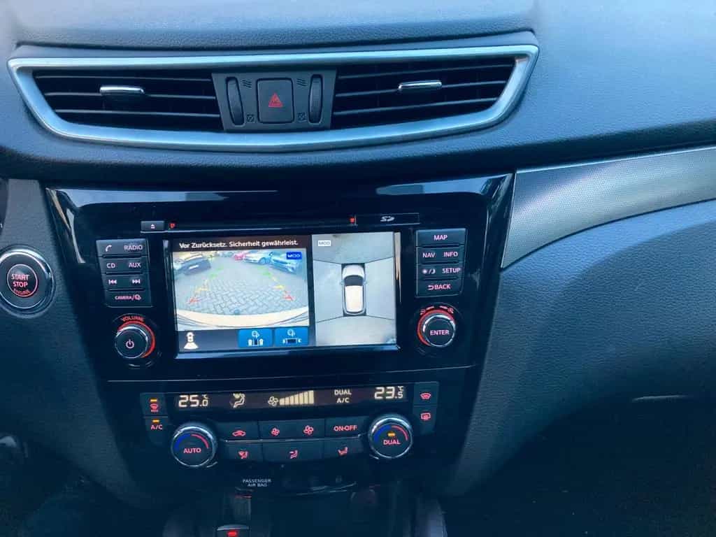 Nissan Qashqai Tekna+ -Leder-360 Kamera-AHK-LED-BOSE 09/2018-photo-11