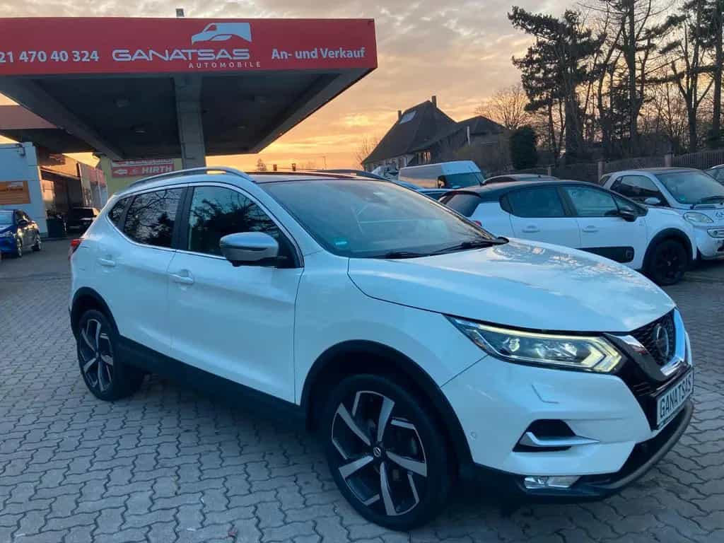 Nissan Qashqai Tekna+ -Leder-360 Kamera-AHK-LED-BOSE 09/2018-photo-4