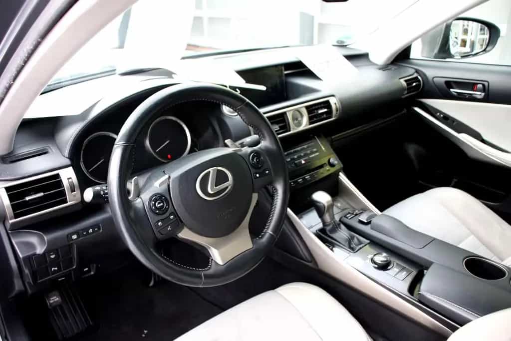 Lexus IS 250 2.5 V6 Executive Line 1. Hand TÜV neu 07/2014-photo-5