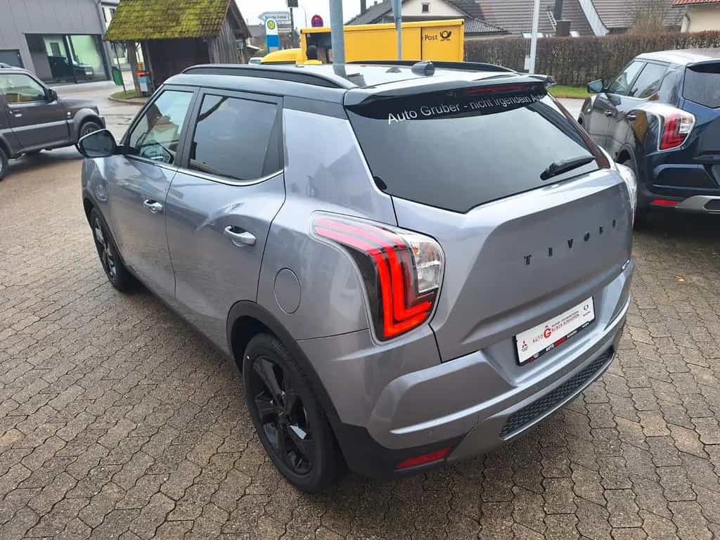 KGM Tivoli 1.5 T-GDI Black AT*KAMERA*NAVI*BLUETOOTH* null-photo-0