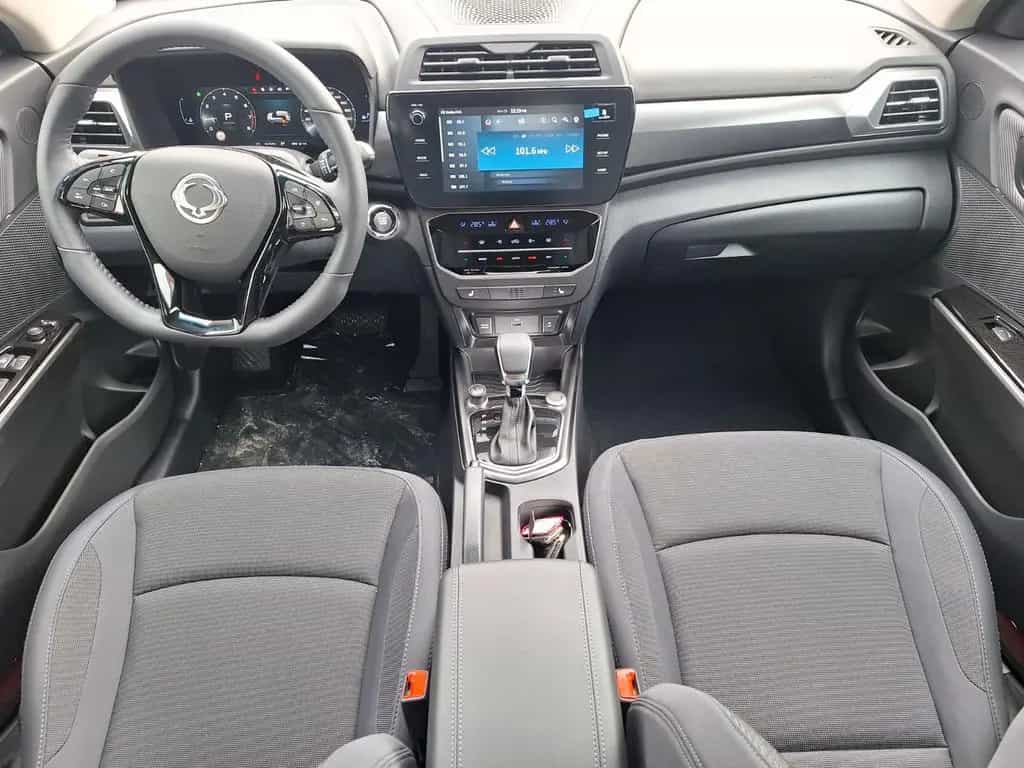 KGM Tivoli 1.5 T-GDI Black AT*KAMERA*NAVI*BLUETOOTH* null-photo-4