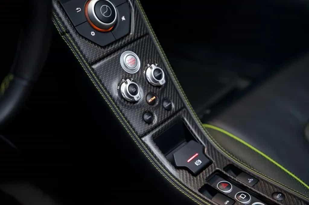 McLaren 675LT Spider*Napier Green*Carbon*Lift*Meridian 03/2017-photo-10