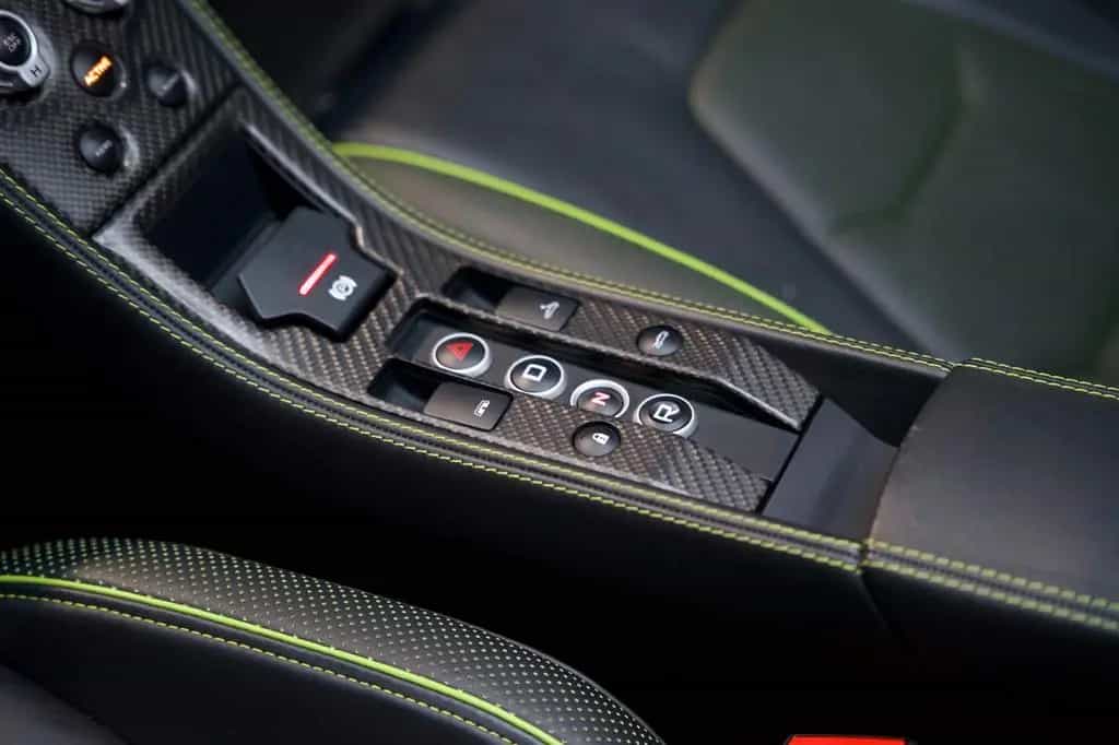 McLaren 675LT Spider*Napier Green*Carbon*Lift*Meridian 03/2017-photo-11
