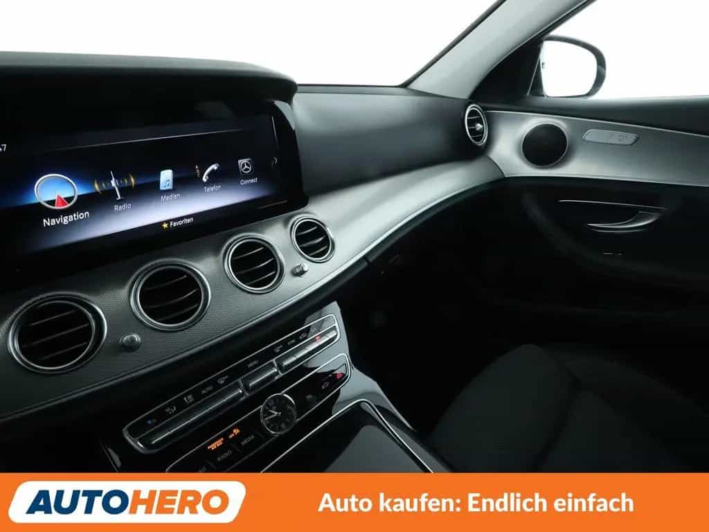Mercedes-Benz E-Class E 200 Exclusive Aut.*NAVI*LED*CAM*PDC* 01/2018-photo-29