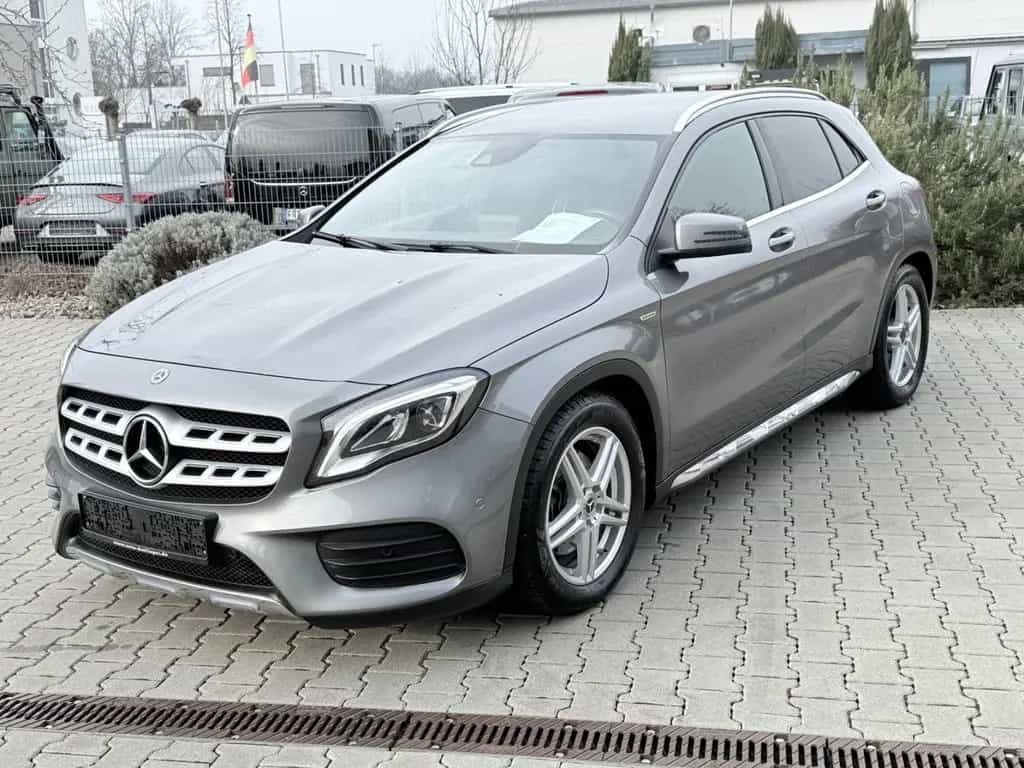 Mercedes-Benz GLA-Class 250 AMG/H&K 12/2017-photo-1