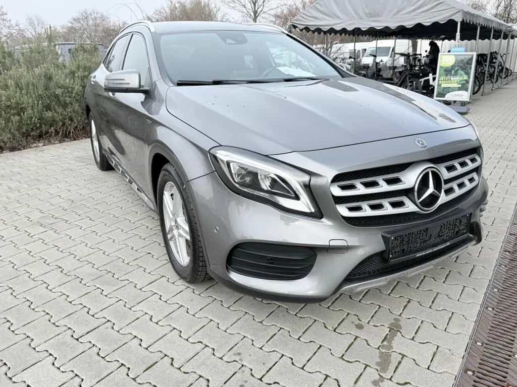 Mercedes-Benz GLA-Class 250 AMG/H&K 12/2017-photo-11