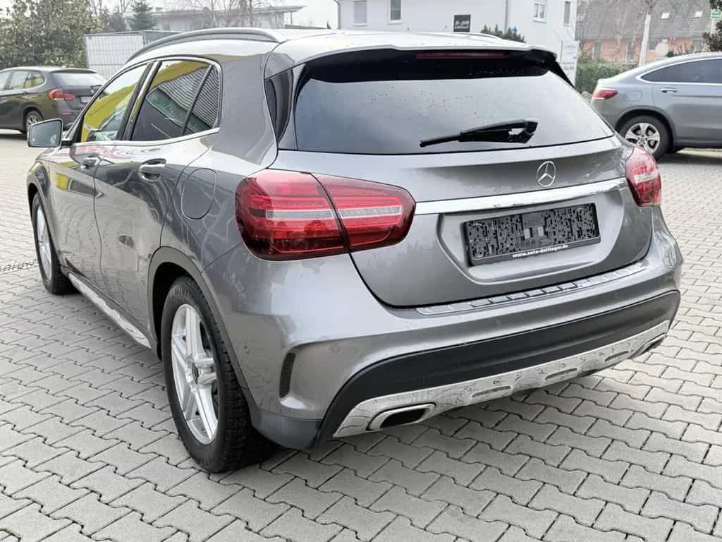 Mercedes-Benz GLA-Class 250 AMG/H&K 12/2017-photo-4
