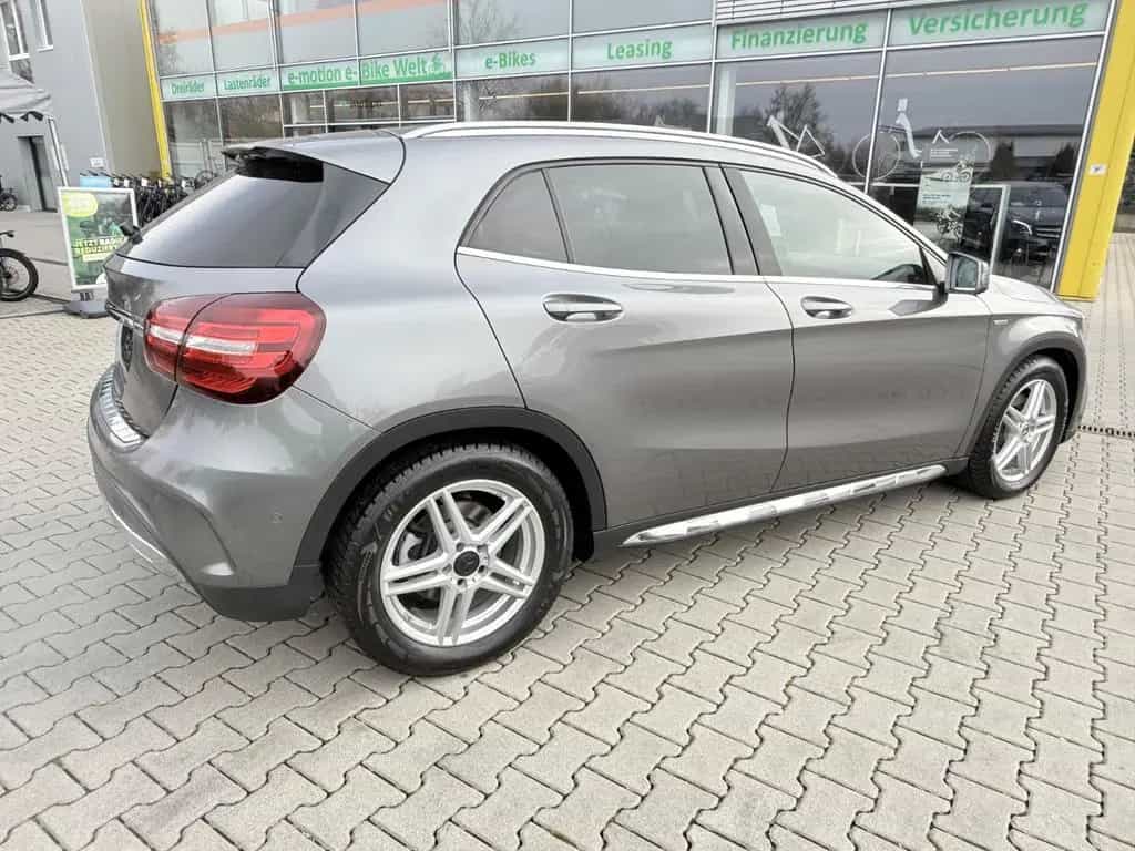 Mercedes-Benz GLA-Class 250 AMG/H&K 12/2017-photo-9