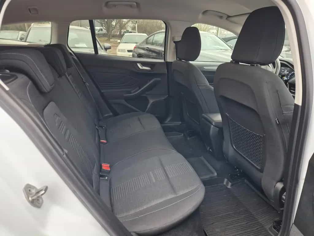 Ford Focus Turnier Active *AHK *LED *Navi *PDC *SHZ 10/2019-photo-9