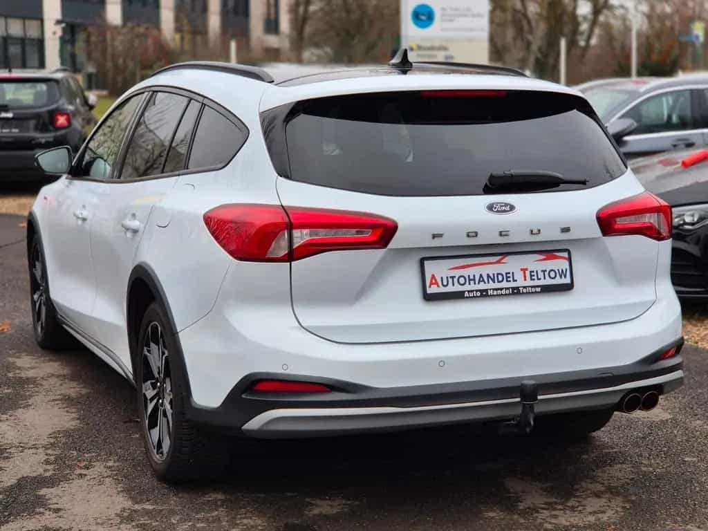 Ford Focus Turnier Active *AHK *LED *Navi *PDC *SHZ 10/2019-photo-2