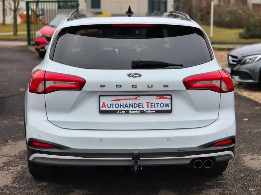Ford Focus Turnier Active *AHK *LED *Navi *PDC *SHZ 10/2019-photo-3