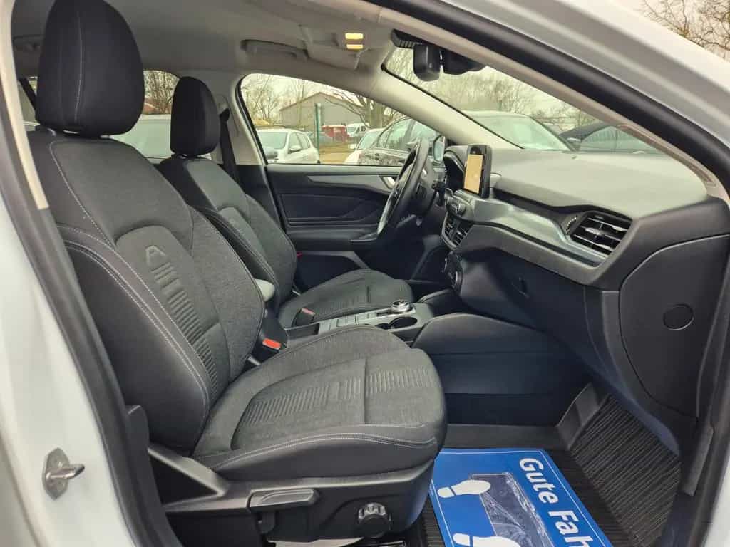 Ford Focus Turnier Active *AHK *LED *Navi *PDC *SHZ 10/2019-photo-7
