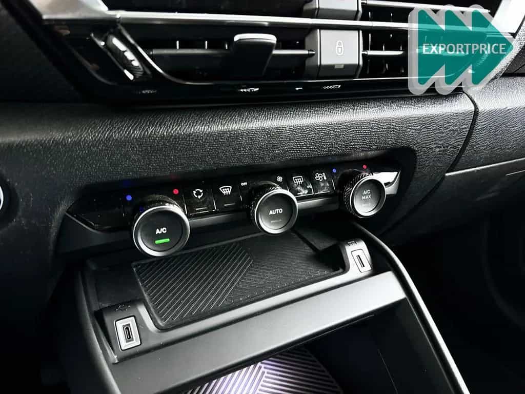 Citroën C4 1.2 Puretech Shine | Parkeercamera | Head-up 08/2021-photo-21