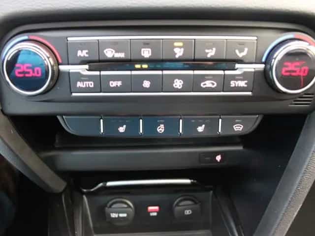Kia ProCeed 1.6 T-GDI GT KLIMA LED NAVI LEDER ALU 08/2022-photo-28