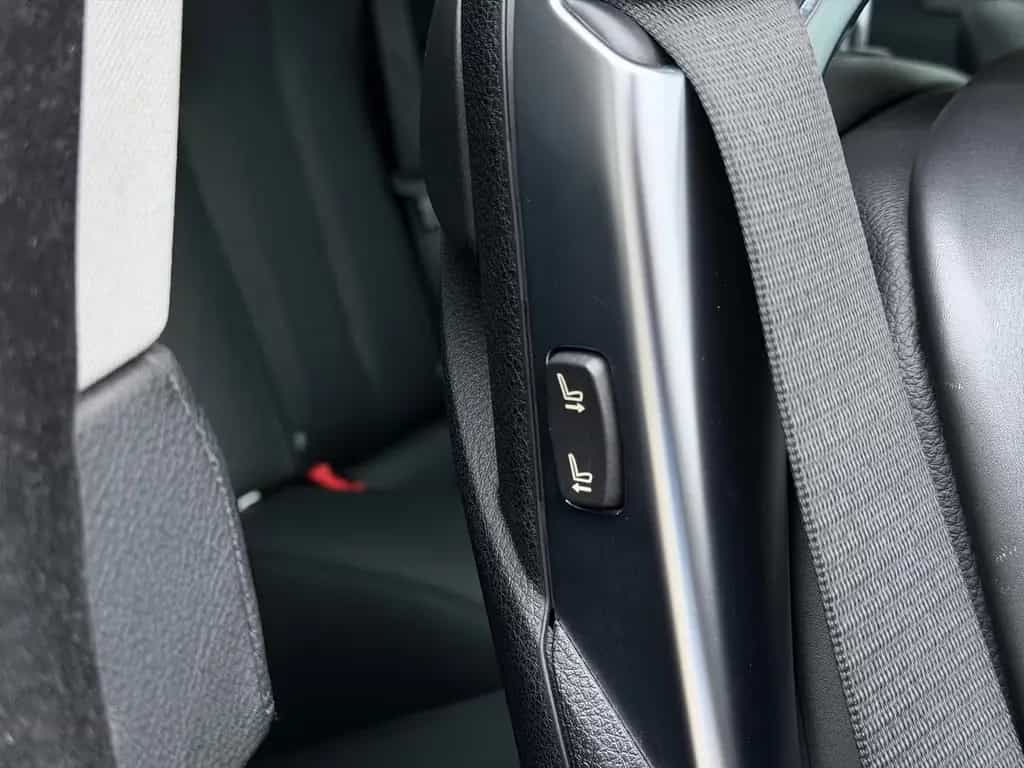 BMW 640 i Coupe*1.Hand*ALPINA*Head-Up*Kamera* 11/2011-photo-32
