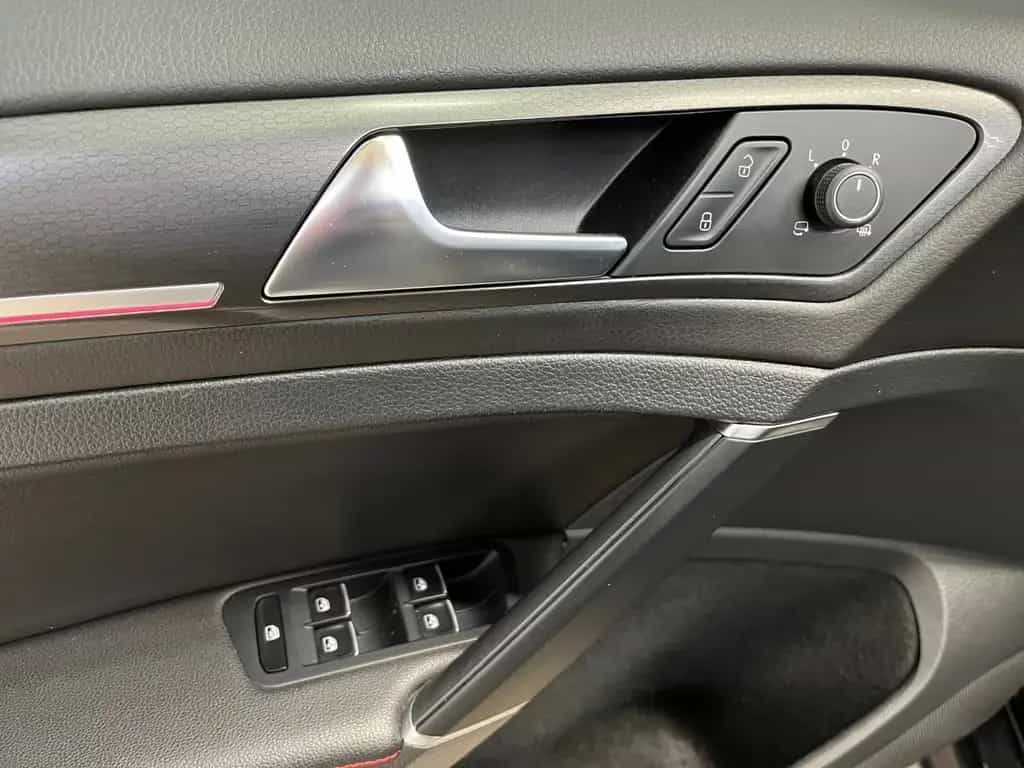 Volkswagen Golf VII GTI 2.0 TSI Panorama-Schiebedach 01/2018-photo-15