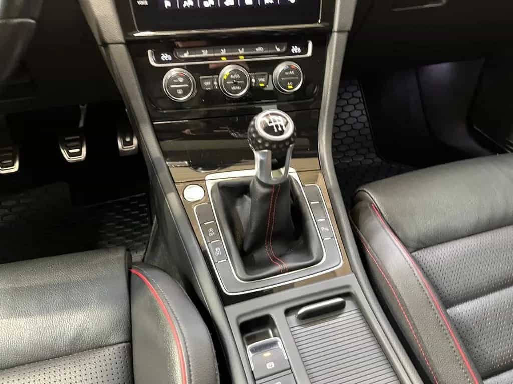 Volkswagen Golf VII GTI 2.0 TSI Panorama-Schiebedach 01/2018-photo-8