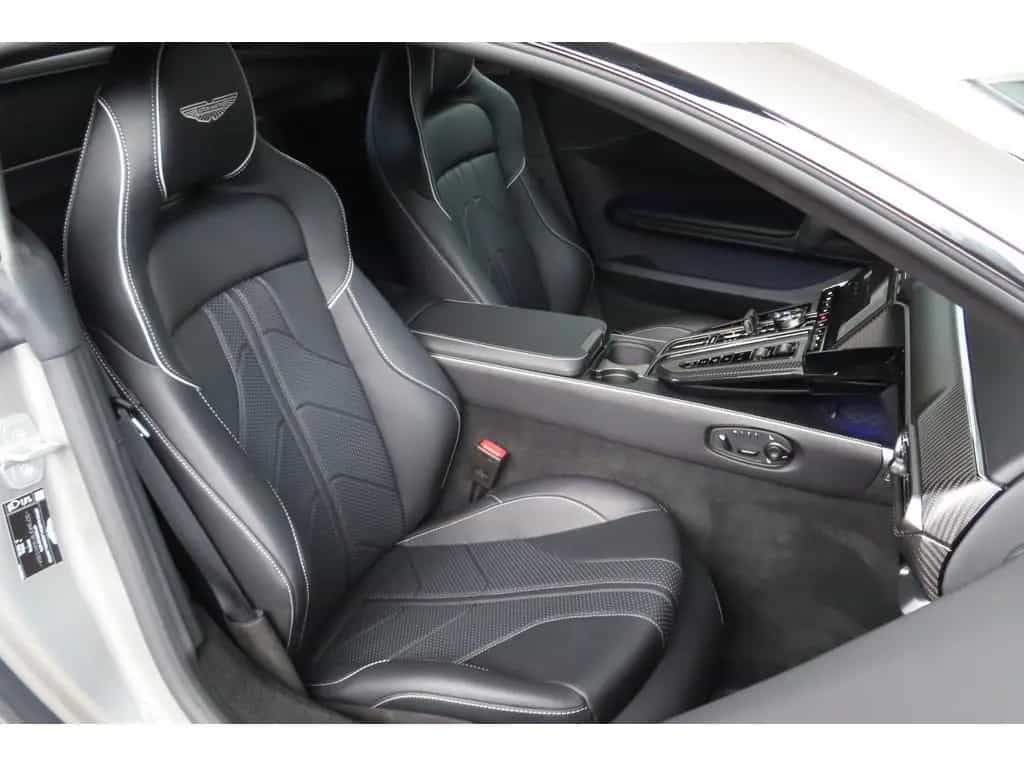Aston Martin V8 Vantage Carbonpaket 05/2025-photo-9