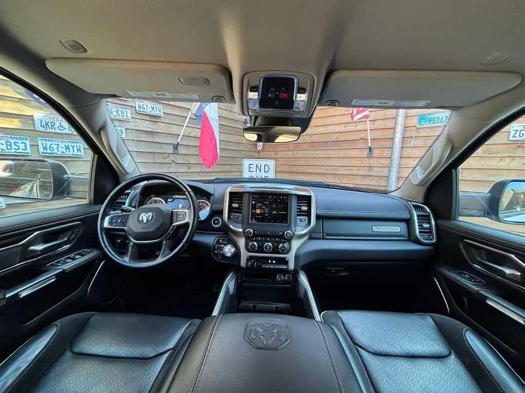 Dodge RAM 1500 Laramie LED AHK LPG Memory LPG 07/2023-photo-24