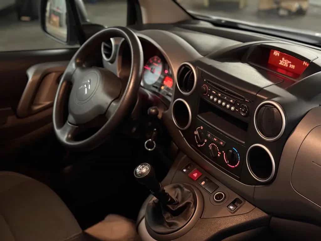 Citroën Berlingo Behindertengerecht-Rampe 4+1 01/2018-photo-12