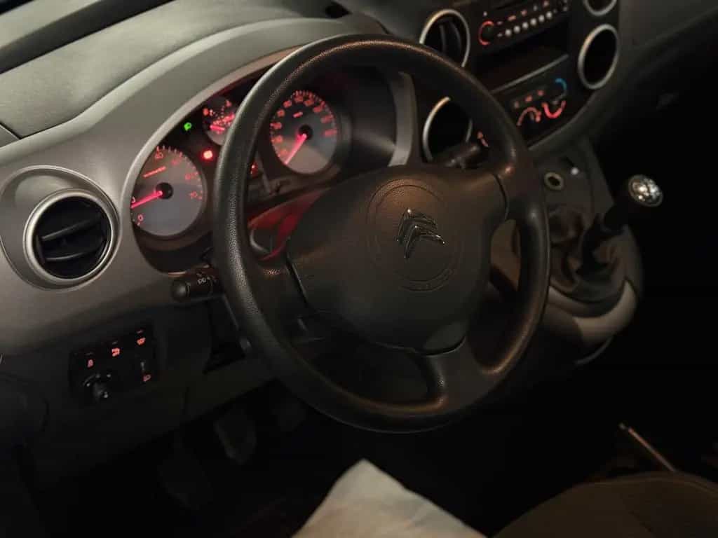 Citroën Berlingo Behindertengerecht-Rampe 4+1 01/2018-photo-22