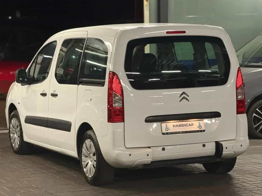 Citroën Berlingo Behindertengerecht-Rampe 4+1 01/2018-photo-26