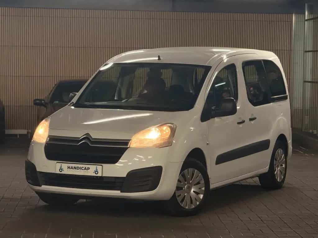 Citroën Berlingo Behindertengerecht-Rampe 4+1 01/2018-photo-27