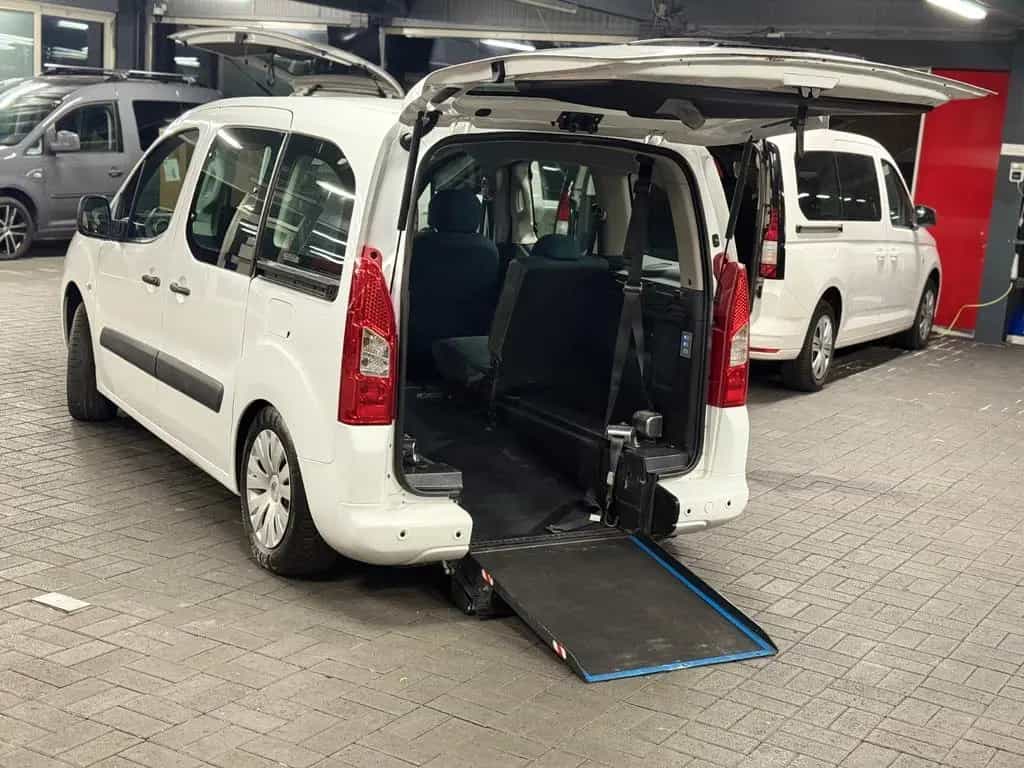 Citroën Berlingo Behindertengerecht-Rampe 4+1 01/2018-photo-32